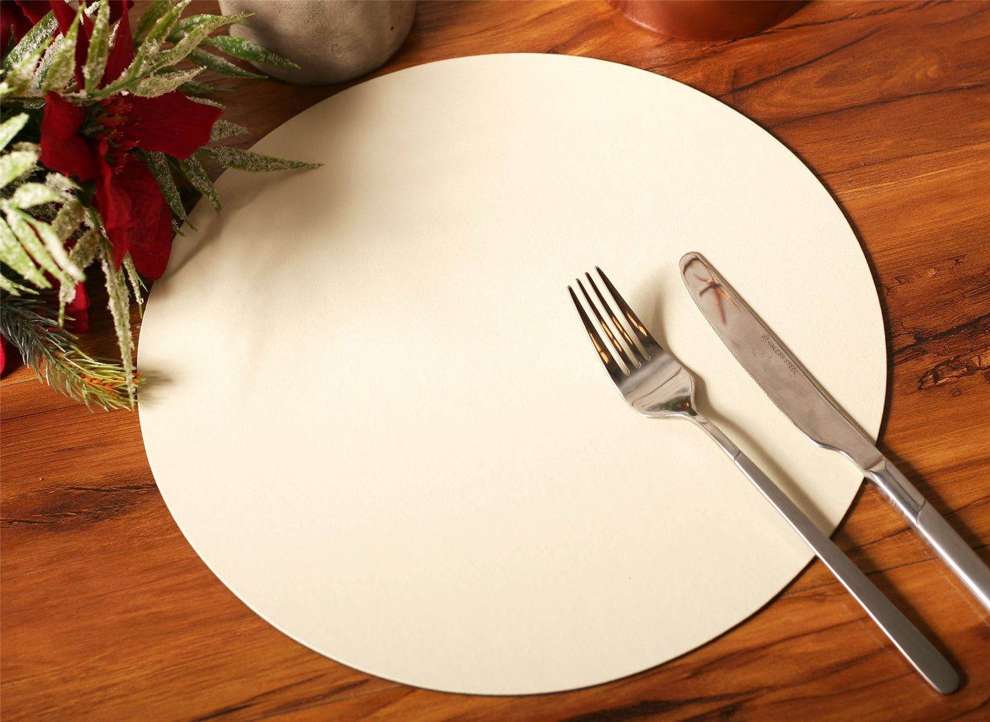 Set of 4 Ivory Elementary Round Leatherboard Placemats Tablemats - Made in UK