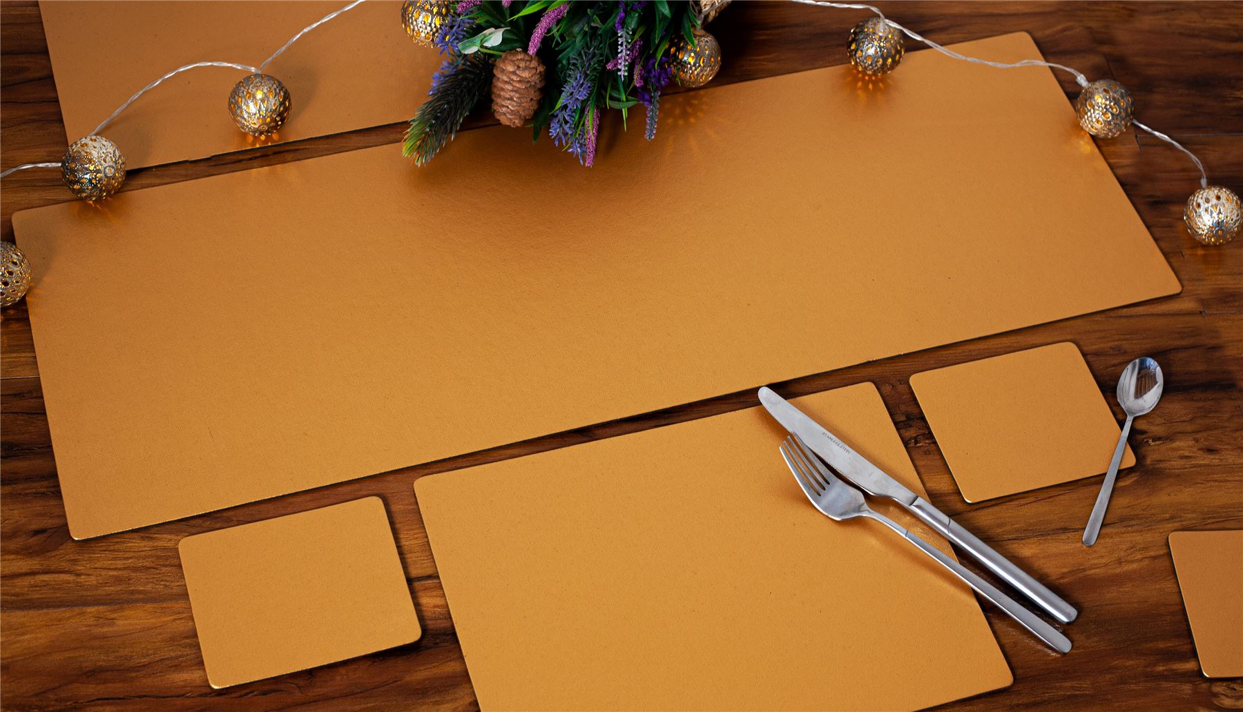  Luxury 17 Piece Gold Leatherboard Dinning Set Runner 8 Placemats & 8 Coasters