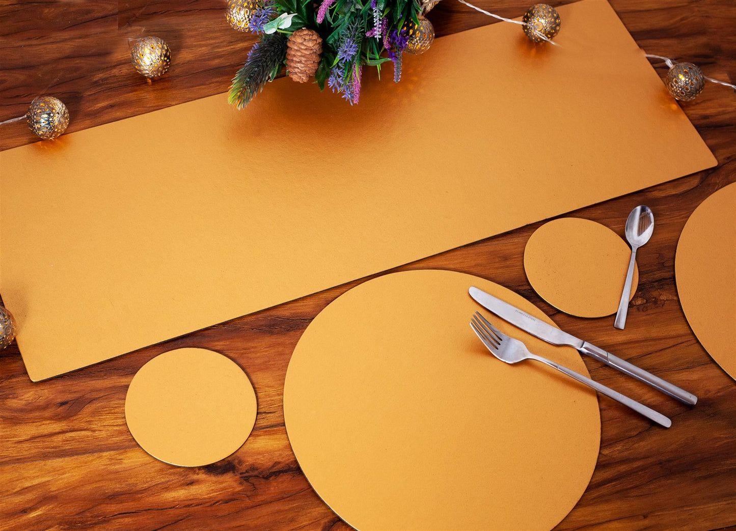  Luxury 9 Piece Gold Leatherboard Dinning Set Runner 8 Round Placemats