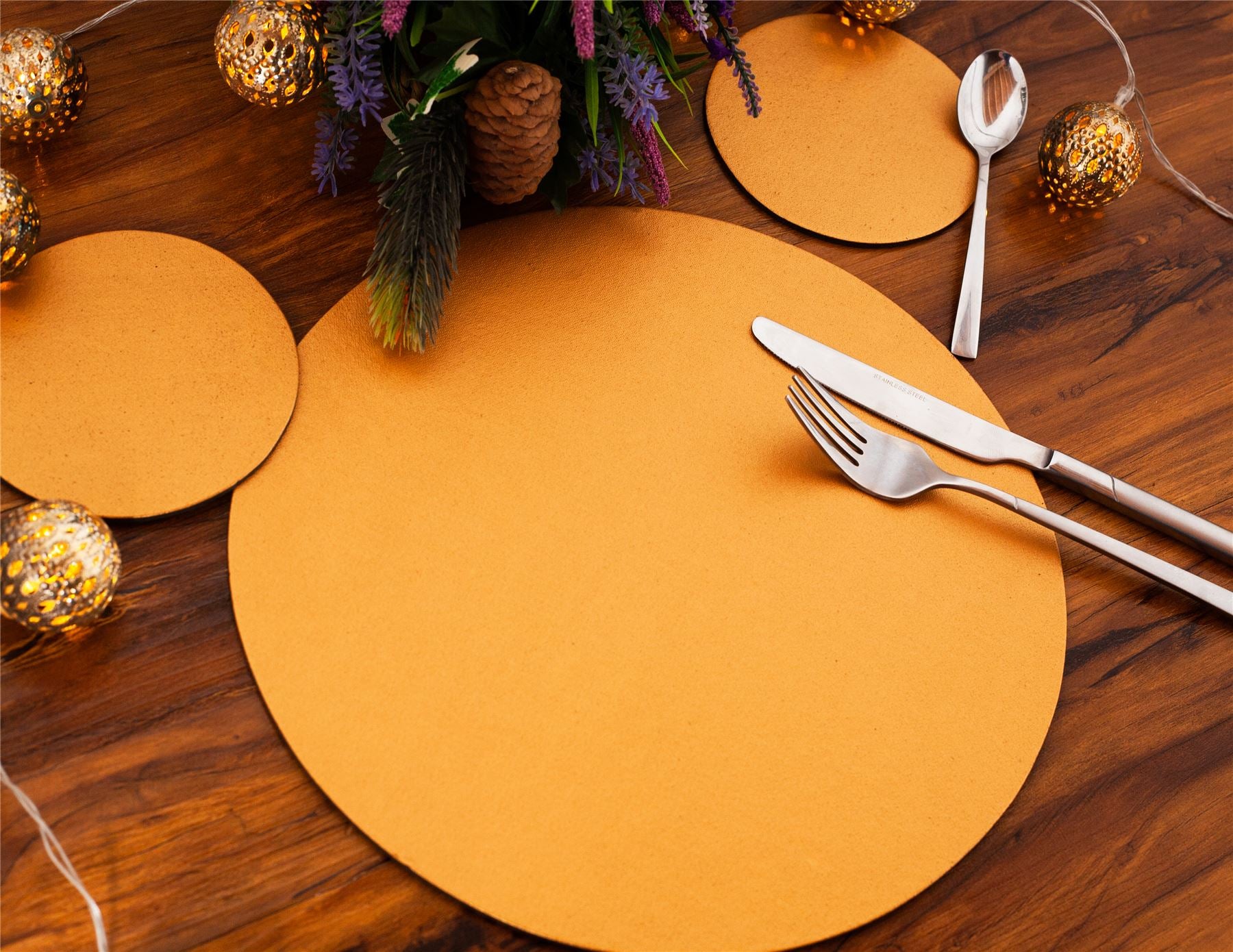  Set of 6 Gold Elementary Round Leatherboard Placemats and 6 Coasters - UK Made